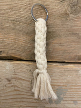 Load image into Gallery viewer, macramé crown knot key ring
