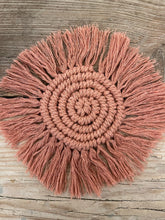 Load image into Gallery viewer, macramé double half hitch knot coaster