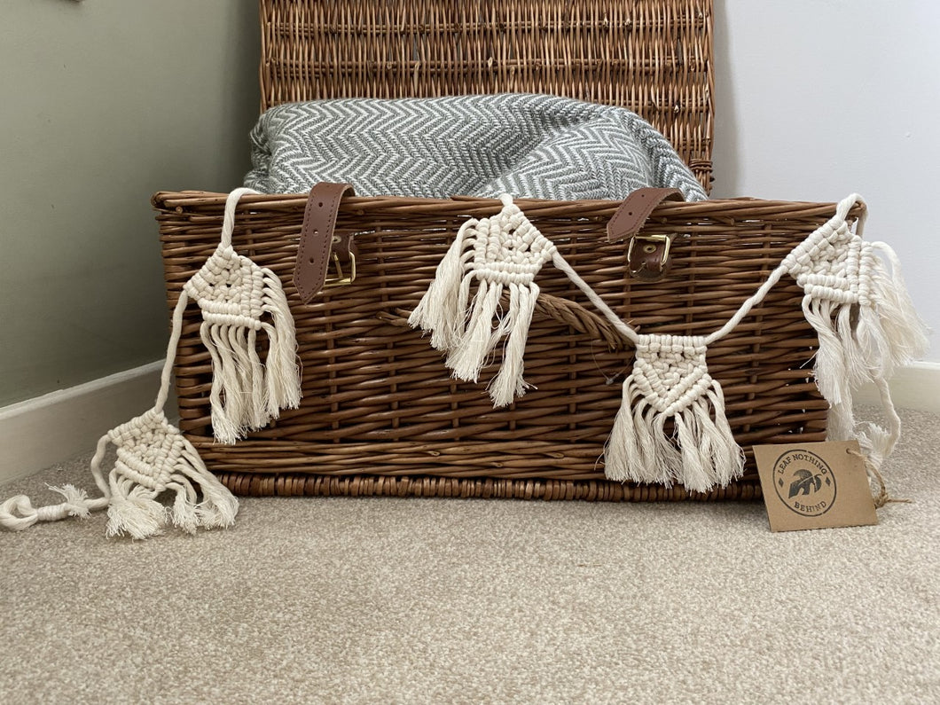 macramé mini wall hanging bunting